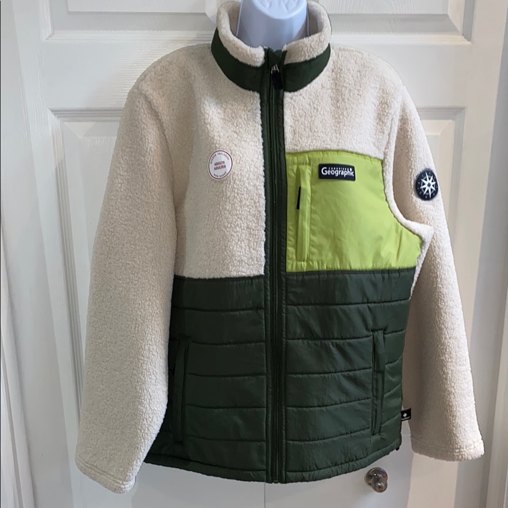 Canadiana Canadian Geographic Green and Cream Jacket Men's Size Medium